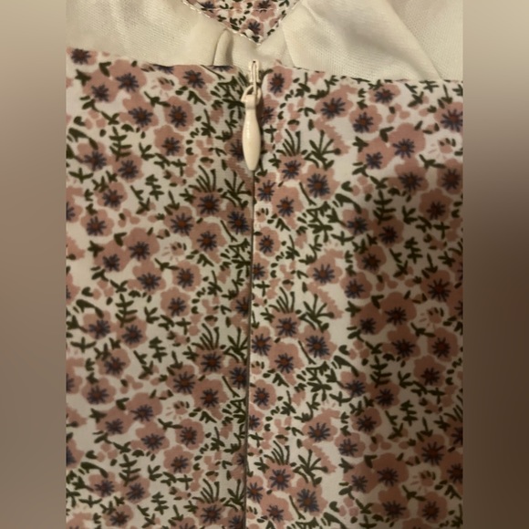 Beautiful floral short dress - Picture 5 of 9